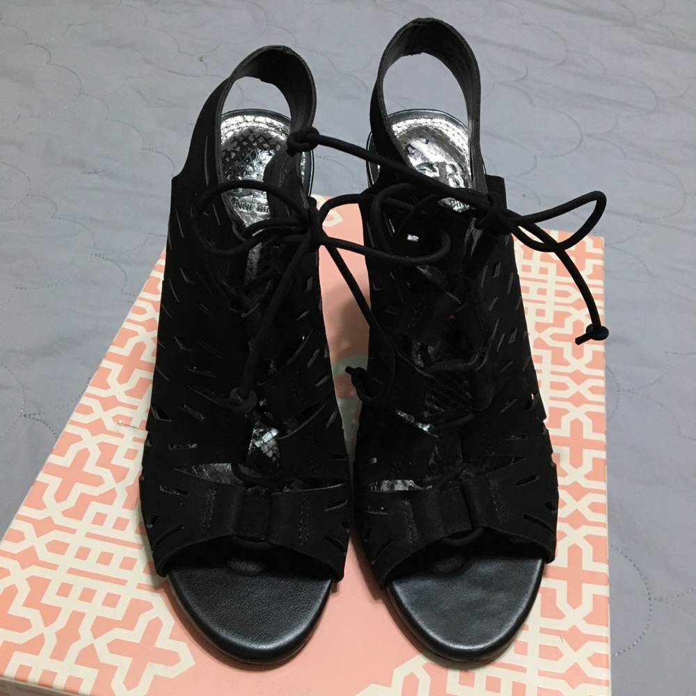 Gianni Bini Glam Kat Black suede upper shoes. SZ 7
